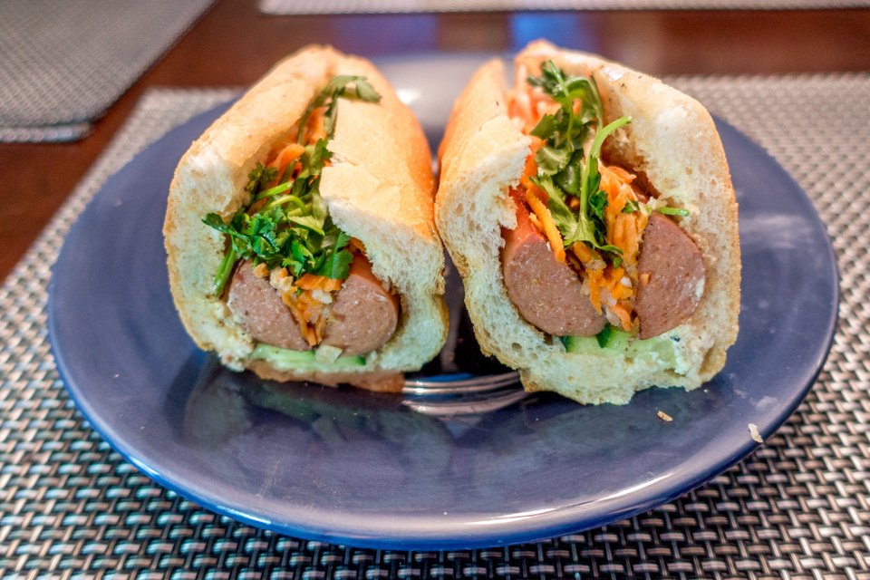 Bahn mi hot dogs