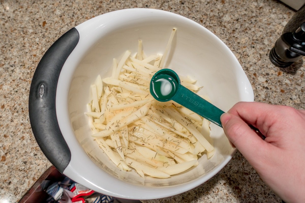 Seasoning the fries