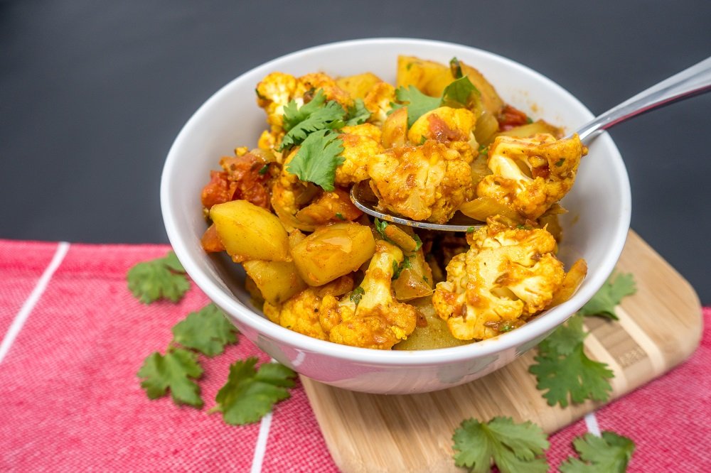 Looking for great vegetarian Indian food? Try this delicious aloo gobi recipe of cauliflower and potato curry