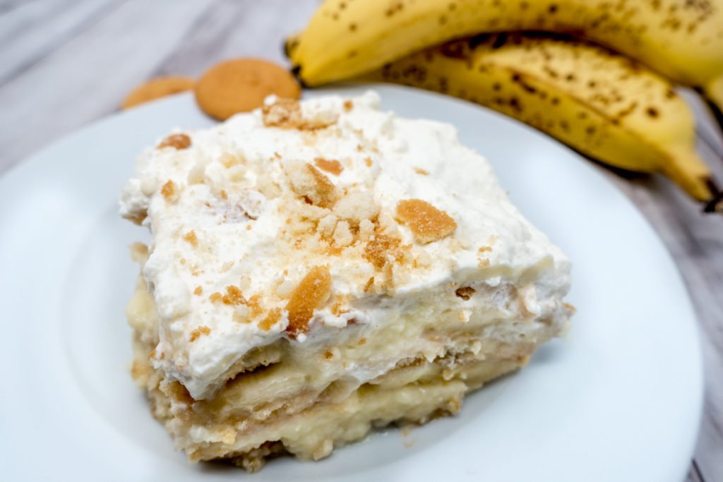 Old fashioned banana pudding recipe with whipped cream -- SO good!