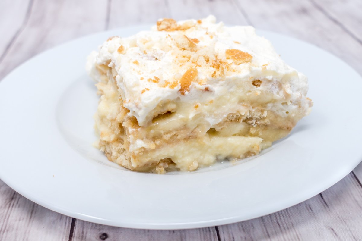 Southern banana pudding with whipped cream