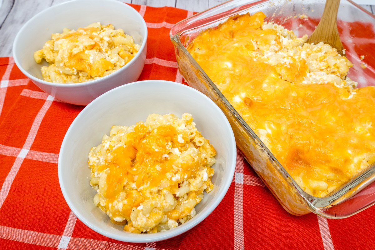 Easy baked mac and cheese