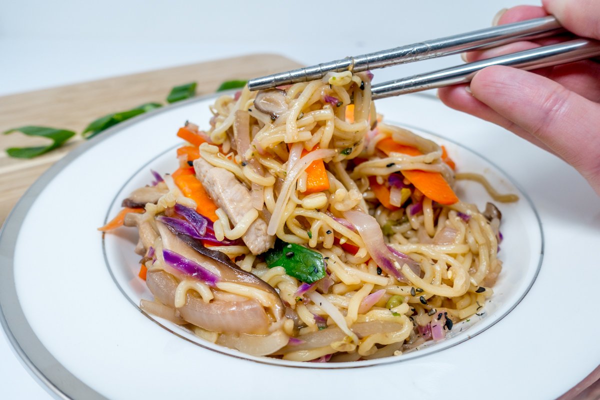 Yakisoba -- Easy Japanese Stir-Fried Noodles with Homemade Sauce
