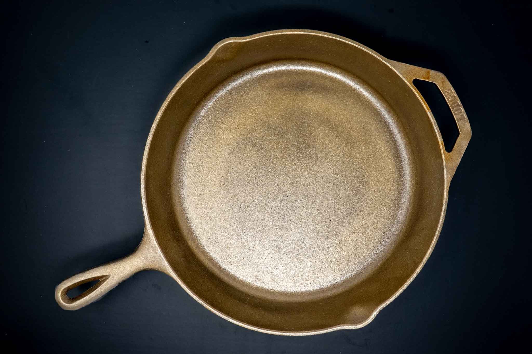 This Cast-Iron Scrubber Revolutionized the Way I Clean My Pans